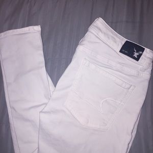 American eagle white jeans